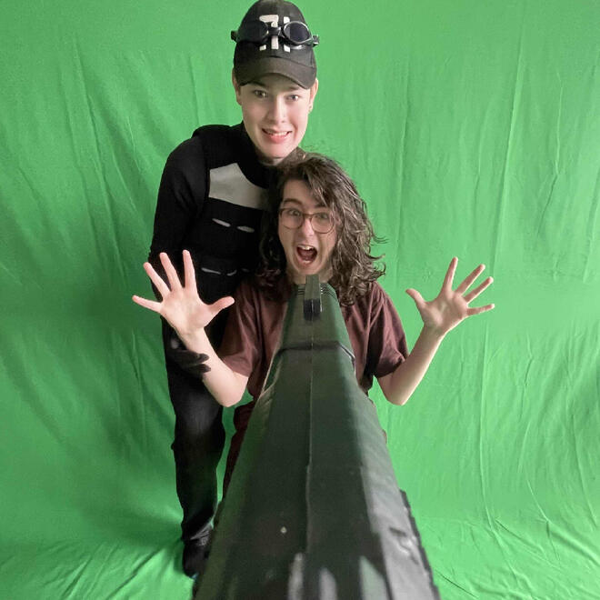 Asher, Allie, Gun (17/8/25)